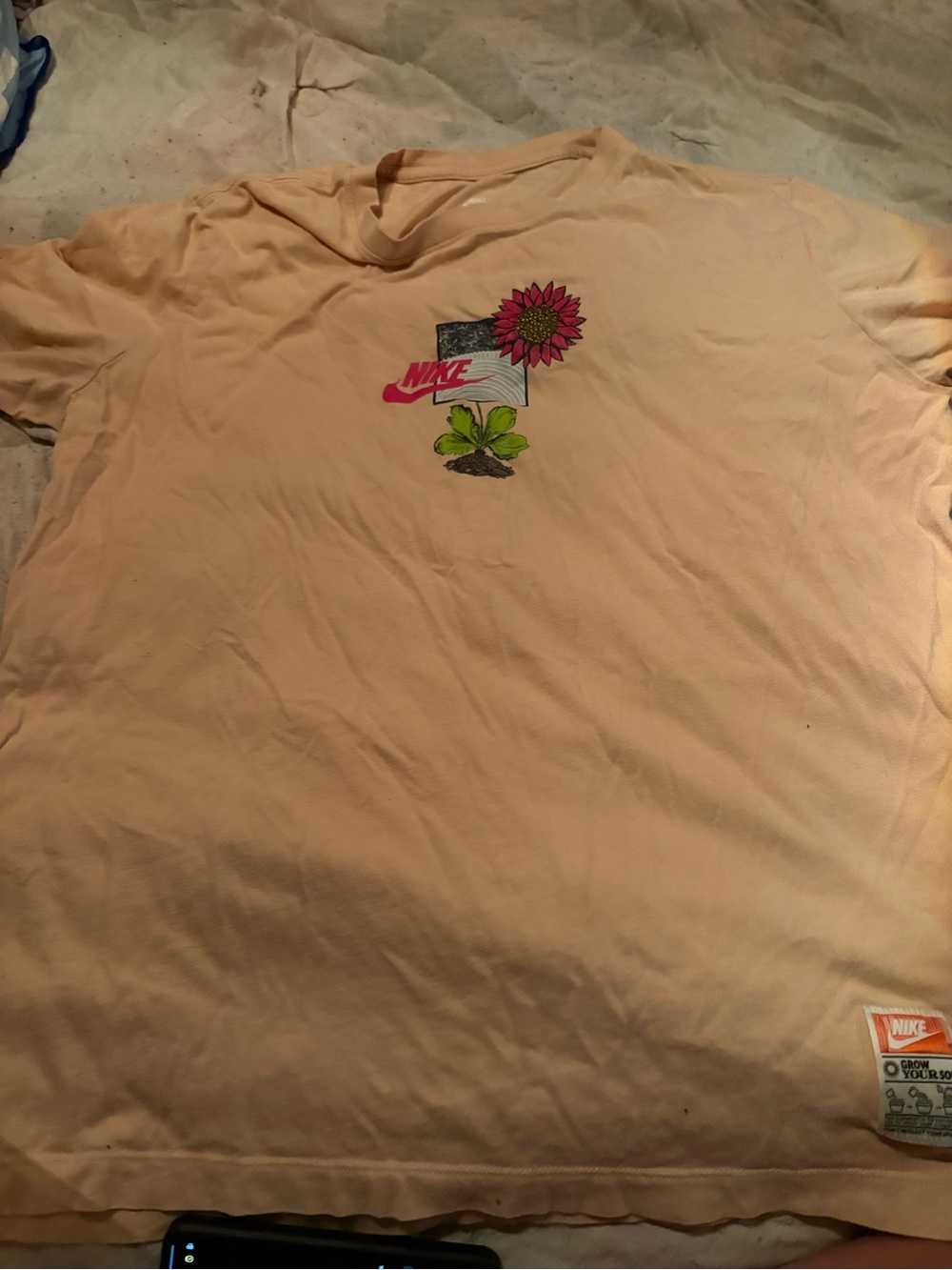 Nike women’s T-shirt grow size L